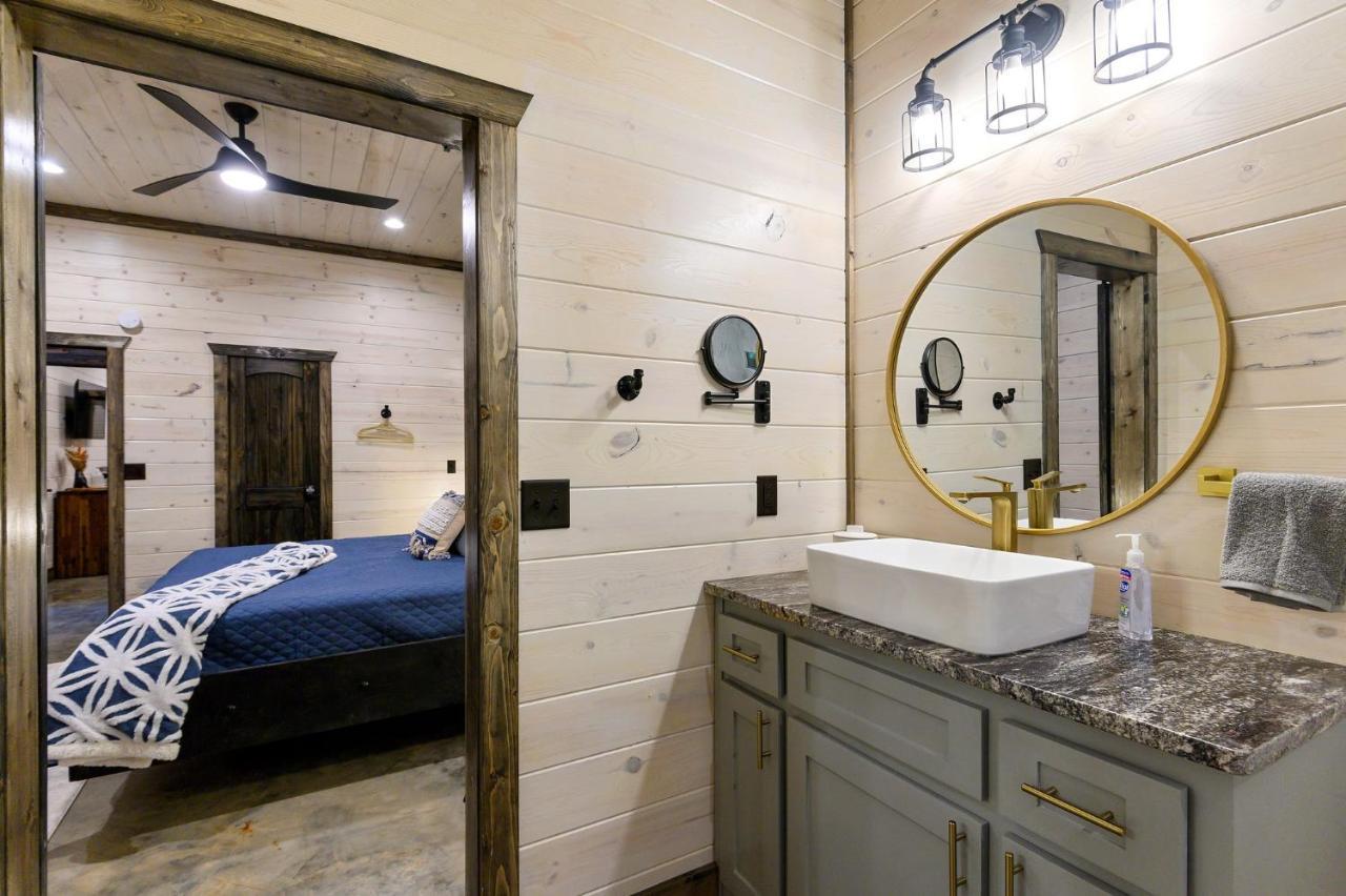 Unwind In Style! *New* Sip And Stay Hideaway Broken Bow Bagian luar foto